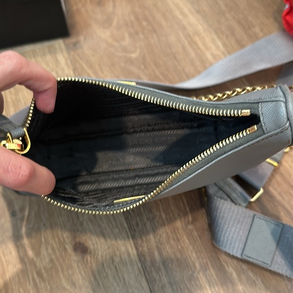 Prada Re-Edition 2005 Saffiano leather bag, grey - Picture 11 of 15